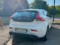 Usata Volvo V40 R-Design 120 CV (88 kW) 2014 Bianco Station wagon