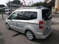 Usata Ford Tourneo 101 CV (74 kW) 2016 Argento Furgone