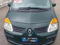 Usata Renault Modus 75 CV (55 kW) 2012 Verde Monovolume