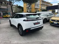 Usata Peugeot 2008 Active 110 CV (80 kW) 2021 Bianco SUV