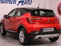 Usata Renault Captur Zen 101 CV (74 kW) 2020 Rosso SUV