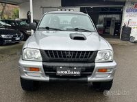 Usata Mitsubishi L200 99 CV (72 kW) 2000 Grigio Pick-up