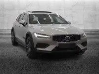 Usata Volvo V60 CC 197 CV (144 kW) 2024 Grigio Station wagon