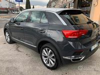 Usata VW T-Roc Style 115 CV (84 kW) 2019 Grigio SUV