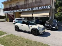 Usata Mini Cooper D 109 CV (80 kW) 2008 Bianco Utilitaria