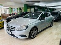 Usata Mercedes A180 108 CV (79 kW) 2014 Argento Berlina