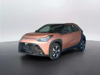 Nuova Toyota Aygo X 116 CV (85 kW) 2026 Cinnamon brown & black SUV