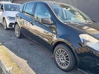 Usata Renault Clio III Dynamique 75 CV (55 kW) 2012 Nero Berlina
