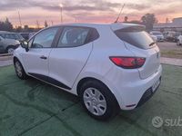 Käytetty Renault Clio IV Life 75 HP (55 kW) 2019 Valkoinen Sedan