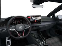 Nuova VW Golf VIII GTI 265 CV (194 kW) 2026 Oryx white perlato Berlina