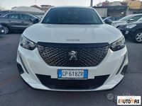 Usata Peugeot 2008 Allure 130 CV (95 kW) 2023 Bianco SUV
