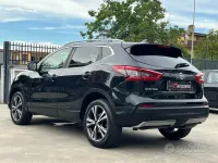Usata Nissan Qashqai N-Connecta 116 CV (85 kW) 2019 Nero SUV