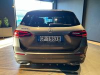 Gebraucht Mercedes E250 218 PS (160 kW) 2023 Grau Van / Kleinbus