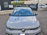 Usata VW Golf VIII Life 131 CV (96 kW) 2022 Berlina
