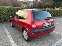 Usata Renault Clio II 74 CV (54 kW) 2004 Rosso Berlina