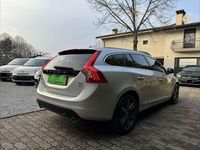 Usata Volvo V60 Summum 205 CV (150 kW) 2011 Grigio Station wagon