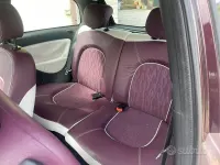 Usata Lancia Ypsilon 75 CV (55 kW) 2011 Viola Utilitaria
