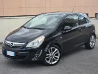 Usata Opel Corsa 95 CV (69 kW) 2012 Nero Utilitaria