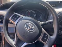 Usata Toyota Yaris 111 CV (81 kW) 2019 Grigio Berlina