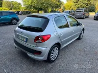Usata Peugeot 206 60 CV (44 kW) 2011 Utilitaria
