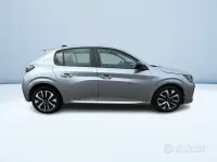 Usata Peugeot 208 Style 75 CV (55 kW) 2024 Grigio metallizzato Utilitaria