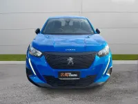 Usata Peugeot 2008 Active 100 CV (73 kW) 2023 Blu vertigo SUV