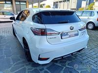 Usata Lexus CT200h 99 CV (72 kW) 2017 Bianco Berlina