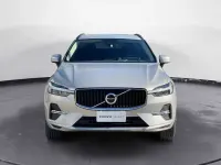 Usata Volvo XC60 Core 197 CV (144 kW) 2023 Argento SUV
