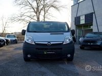 Usata Opel Vivaro 120 CV (88 kW) 2009 Grigio Monovolume
