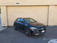 Usata Mercedes GLA200 150 CV (110 kW) 2020 Nero SUV