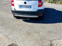 Usata Skoda Yeti Adventure 105 CV (77 kW) 2011 Bianco SUV