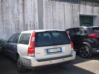 Usata Volvo V70 131 CV (96 kW) 2005 Grigio Station wagon