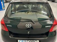 Usata Toyota Yaris Sol 87 CV (63 kW) 2007 Nero Utilitaria
