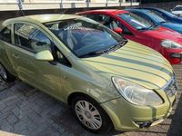 Usata Opel Corsa Sport 80 CV (58 kW) 2007 Verde Utilitaria