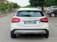 Usata Mercedes GLA180 Premium 109 CV (80 kW) 2016 Bianco SUV