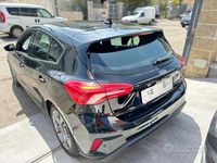 Usata Ford Focus ST-Line 120 CV (88 kW) 2021 Nero Berlina