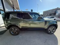 Nuova Land Rover Defender SE Dynamic 200 CV (147 kW) 2026 Patagonia green SUV
