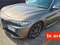 Usata Alfa Romeo Giulia Super 180 CV (132 kW) 2018 Grigio Berlina