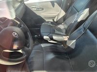 Usata Fiat Punto Active 70 CV (51 kW) 2005 Bianco Utilitaria