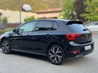 Usata VW Polo R-line 95 CV (69 kW) 2023 Deep black perlato Utilitaria