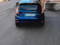 Usado Ford Fiesta Titanium 75 HP (55 kW) 2016 Azul Sedan