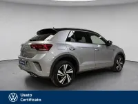 Usata VW T-Roc R-line 116 CV (85 kW) 2022 Grigio SUV