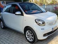 Usata Smart ForFour Passion 71 CV (52 kW) 2015 Bianco Utilitaria