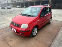 Usata Fiat Panda Dynamic 60 CV (44 kW) 2005 Rosso Utilitaria