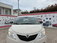 Usata Lancia Ypsilon Gold 69 CV (50 kW) 2015 Beige Utilitaria