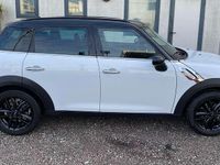 Usata Mini Cooper D Countryman 111 CV (81 kW) 2016 Bianco SUV