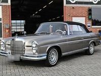 Usata Mercedes 280 SE 160 CV (117 kW) 1967 Oro Cabrio
