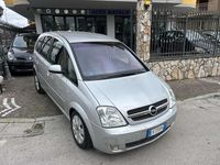 Usata Opel Meriva Cosmo 101 CV (74 kW) 2005 Argento Monovolume