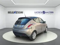 Usata Lancia Ypsilon Gold 69 CV (50 kW) 2011 Argento Utilitaria