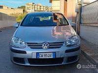 Usata VW Golf V 2006 Grigio Utilitaria
